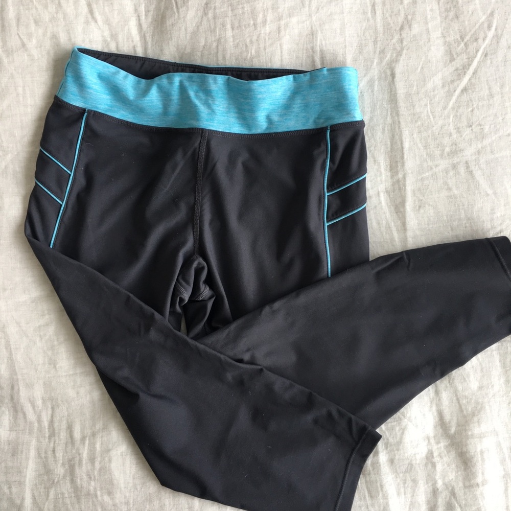 Grey Xersion Capri Leggings